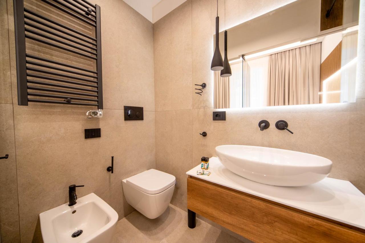 Mamalu - Studios And Suites Napoli Ngoại thất bức ảnh