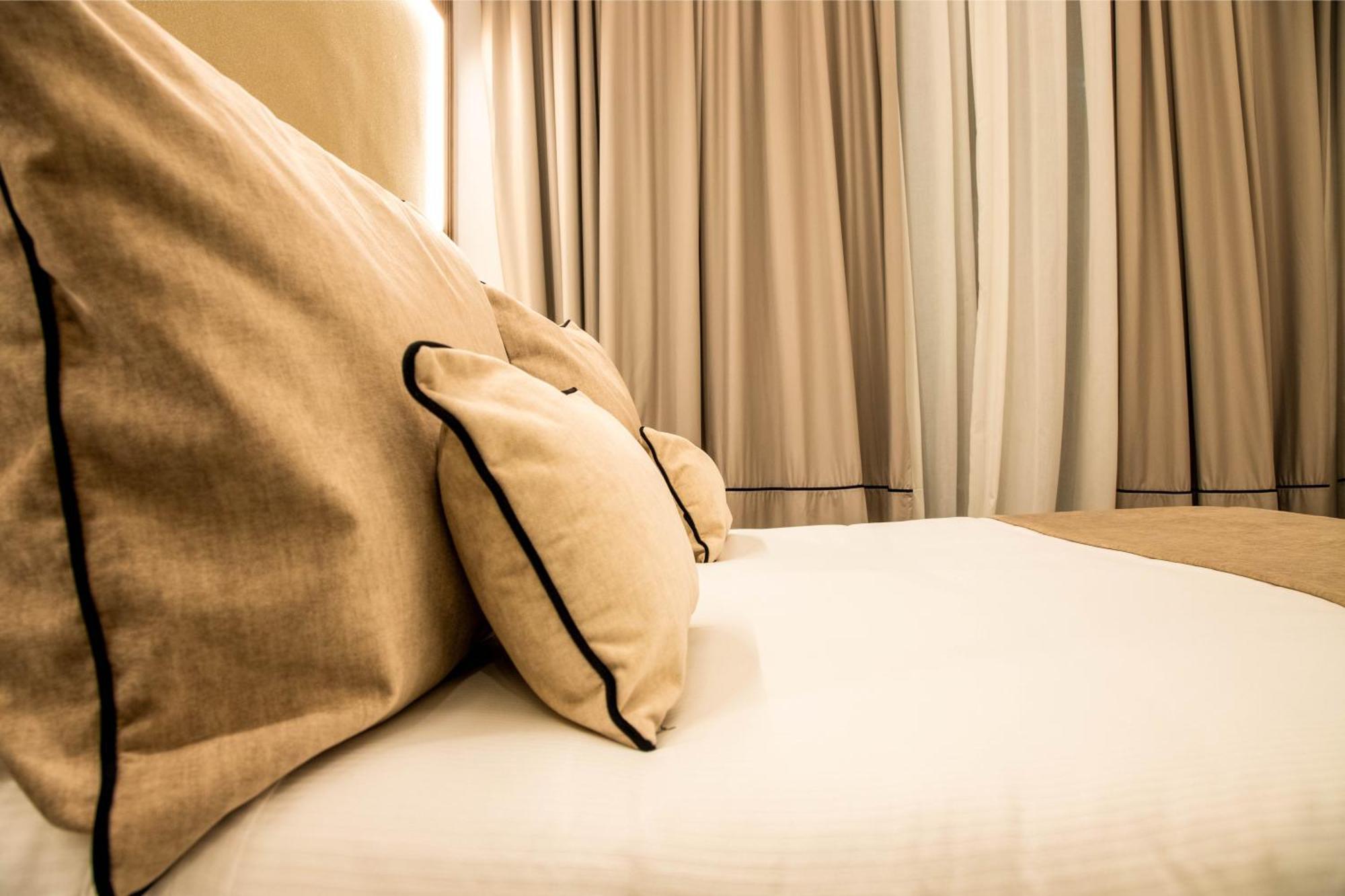 Mamalu - Studios And Suites Napoli Ngoại thất bức ảnh