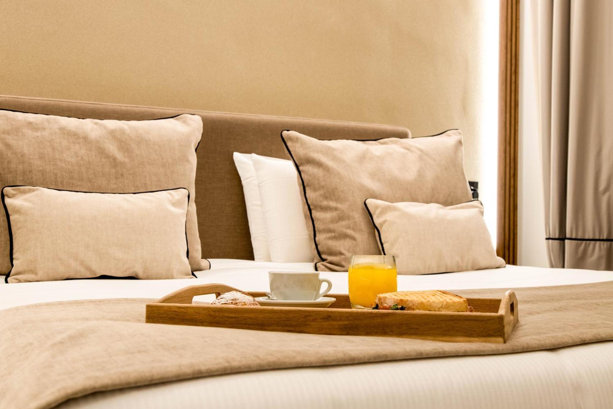Mamalu - Studios And Suites Napoli Ngoại thất bức ảnh